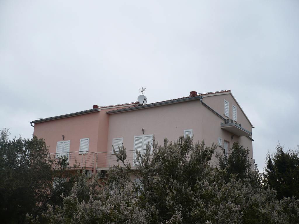 Olive Apartments Ugljan Cameră foto